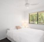 13 Orania Court Rainbow Shores Pool sleeps 8 air conditioning fire pit - Accommodation Cooktown