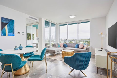 Luxurious 2bed 2bath APT With Parking@southport - Accommodation Cooktown 6