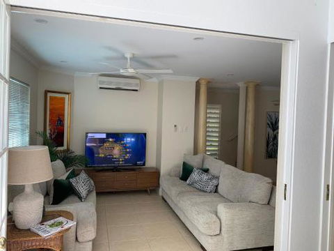 Walk To The Ocean In Five Minutes - Accommodation Cooktown 5