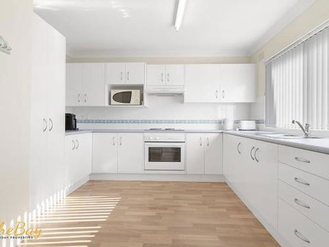 Pelicans Playground 15 / 26 Ajax Ave - Accommodation Cooktown 4