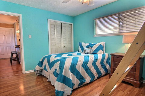 The Pier Coogee - Accommodation Cooktown 2