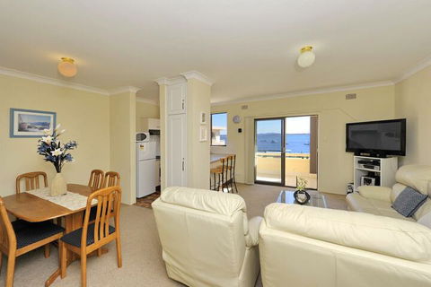 Bay Village Unit 10 Shoal Bay - Accommodation Cooktown 0