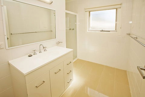 Beach House Units - 3 - Accommodation Cooktown 5