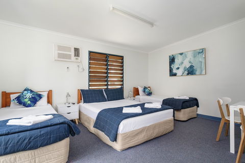 Tin Can Bay's Sleepy Lagoon Motel - Accommodation Cooktown 1