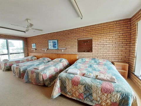 Bayview Motor Inn - Accommodation Cooktown 6