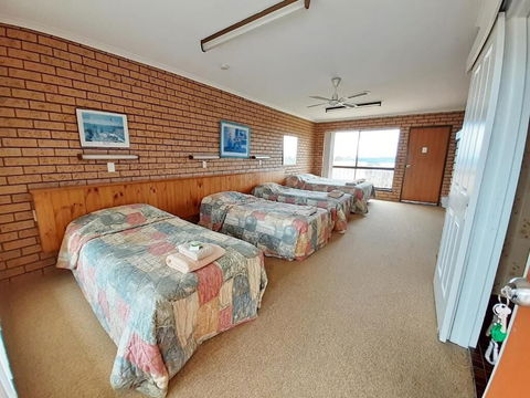 Bayview Motor Inn - Accommodation Cooktown 3