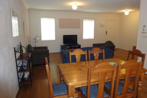 Moonee Valley Views Apartments - Accommodation Cooktown 6