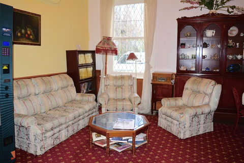 Georgian Court Bed & Breakfast - Accommodation Cooktown 6