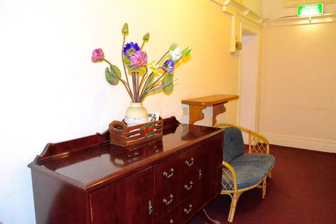 Georgian Court Bed & Breakfast - Accommodation Cooktown 4