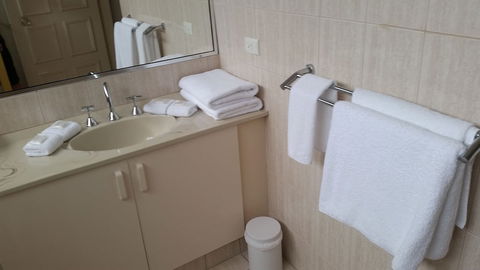 Beaconlea Tower Apartments - Accommodation Cooktown 5