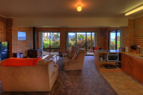 Sea Change Safety Cove - Accommodation Cooktown 3