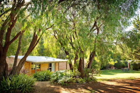 Peppermint Brook Cottages - Accommodation Cooktown 0