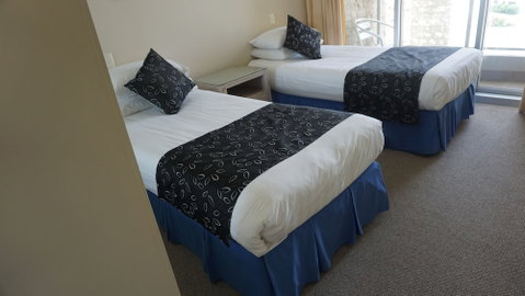 Pacific Surf - Accommodation Cooktown 5