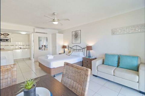 Bay Of Palms - Accommodation Cooktown 3