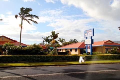 Yamba Twin Pines Motel - Accommodation Cooktown 0
