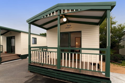 Warrnambool Holiday Village - Accommodation Cooktown 3