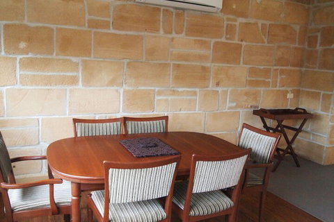Warrnambool Cbd Townhouses - Accommodation Cooktown 7