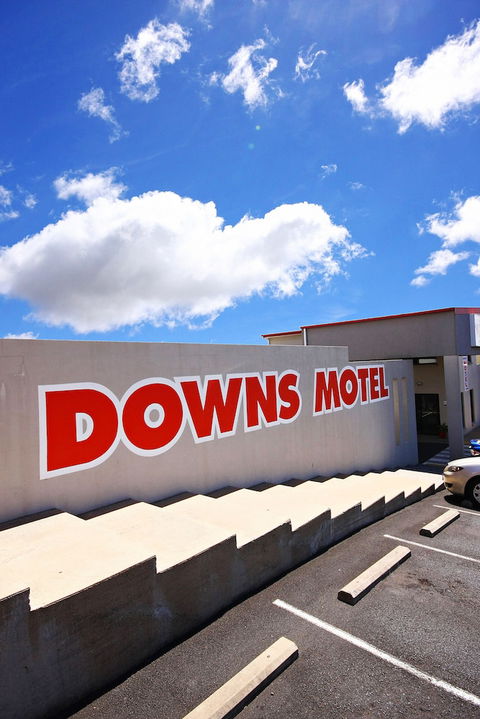 Downs Motel - Accommodation Cooktown 0