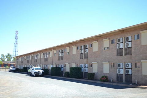 The Lodge Motel - Accommodation Cooktown 1