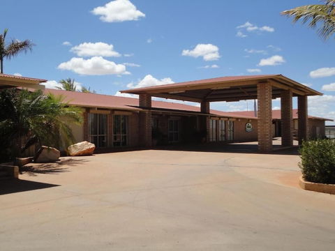 The Lodge Motel - Accommodation Cooktown 2