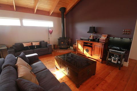 Pelican Sands Bed & Breakfast - Accommodation Cooktown 4