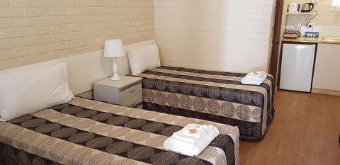 Bondi Motel - Accommodation Cooktown 3