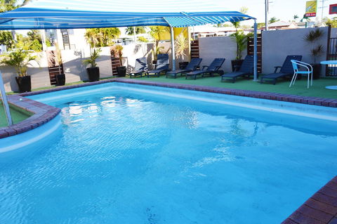 Rover Holiday Units - Accommodation Cooktown 5