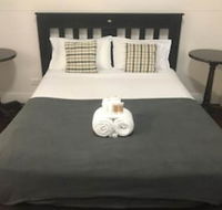 The Irish Village - Accommodation Cooktown