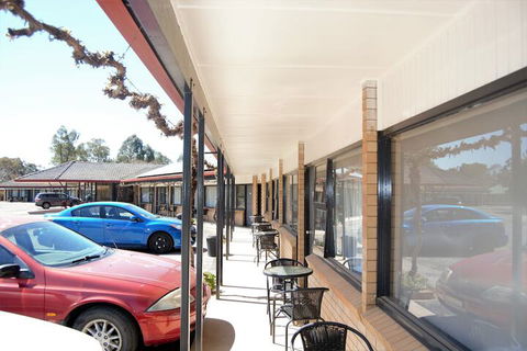 Civic Motor Inn - Accommodation Cooktown 6