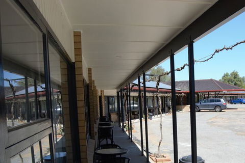 Civic Motor Inn - Accommodation Cooktown 7