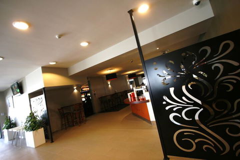 Peden's Hotel - Accommodation Cooktown 1