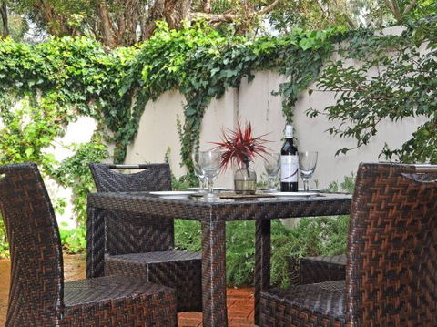 Park Vista Executive Townhouses - Accommodation Cooktown 4