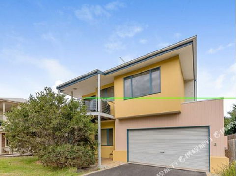 Fabulous Townhouse At The Famous Smiths Beach - Accommodation Cooktown 1