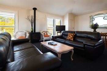 Alpha Loft - Accommodation Cooktown 0