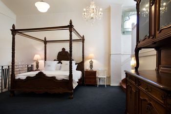 Alpha Loft - Accommodation Cooktown 5