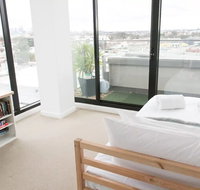 Modern 2 Bedroom Apartment in Melbournes Northcote - Accommodation Cooktown