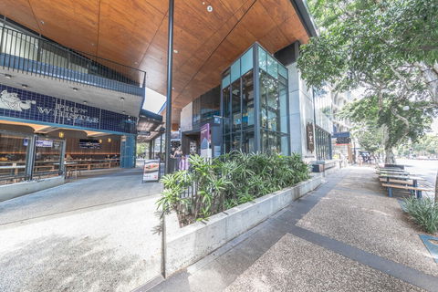 Homely Apartment In South Brisbane - Accommodation Cooktown 3