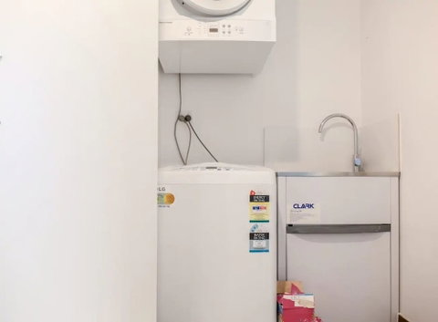 B15-darling Harbour 2 BDR Loft - Accommodation Cooktown 0