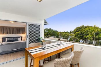 City Stadium Apartment On The Riverfront - Accommodation Cooktown 5