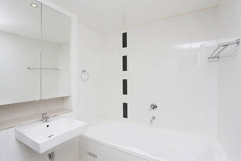 B08-darling Harbour Studio - Accommodation Cooktown 4