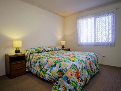 Seabreeze 6 Opposite Bowling Club - Accommodation Cooktown 4