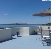 4 The Point 5 7 Mitchell Street Stunnning water views with air conditioning - Accommodation Cooktown
