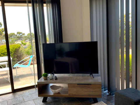 Nepean View - Accommodation Cooktown 6