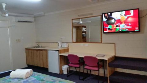 Sandcastle Motel Tin Can Bay - Accommodation Cooktown 2