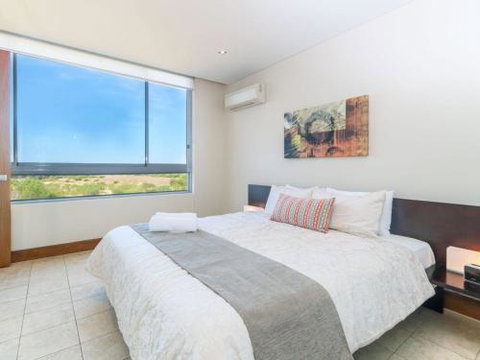 Luxury Retreat 2 Bedroom Spa Suite - Accommodation Cooktown 2
