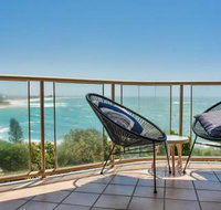 Ocean Front Moffat Beach Private Rooftop Terrace Walk to cafes restaurants - Accommodation Cooktown