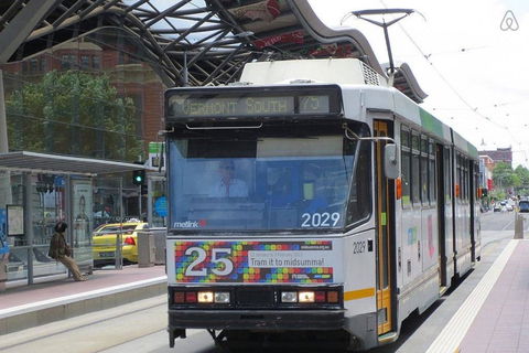 A Modern & Central Apt With Beautiful City Views - Accommodation Cooktown 5