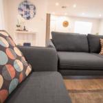 Contemporary â€˜Espritâ€™ With River Reserve Access - Accommodation Cooktown 0