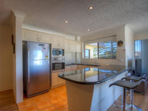 Champagne Court 10 - Accommodation Cooktown 3