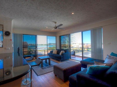 Champagne Court 10 - Accommodation Cooktown 1